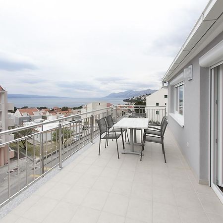 Apartments Villa Klara Baška Voda المظهر الخارجي الصورة