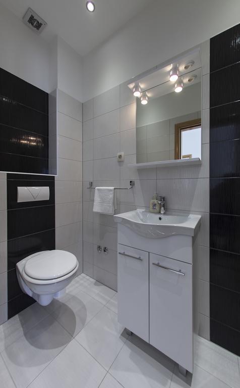 Apartments Villa Klara Baška Voda المظهر الخارجي الصورة